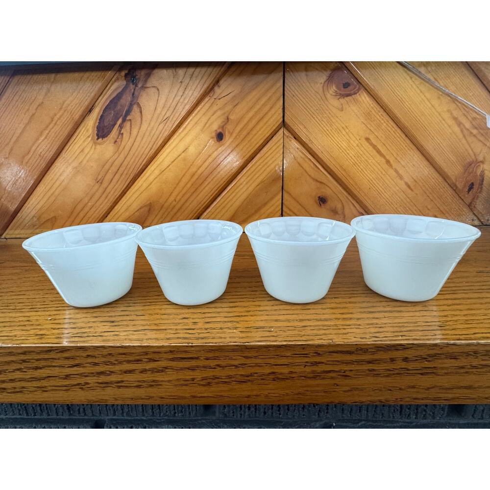 VTG Dynaware Milk Glass Blue Flower Custard Cups Set of 4 Ramekins Cornflower - Picture 3 of 12